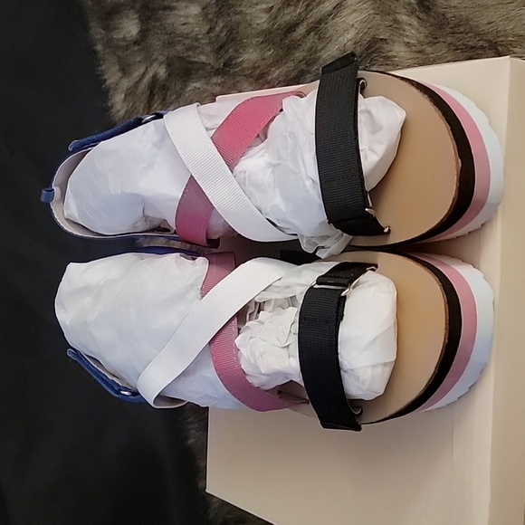 NWT Yoki Chunky Sole Sandles 10 M - Picture 4 of 8